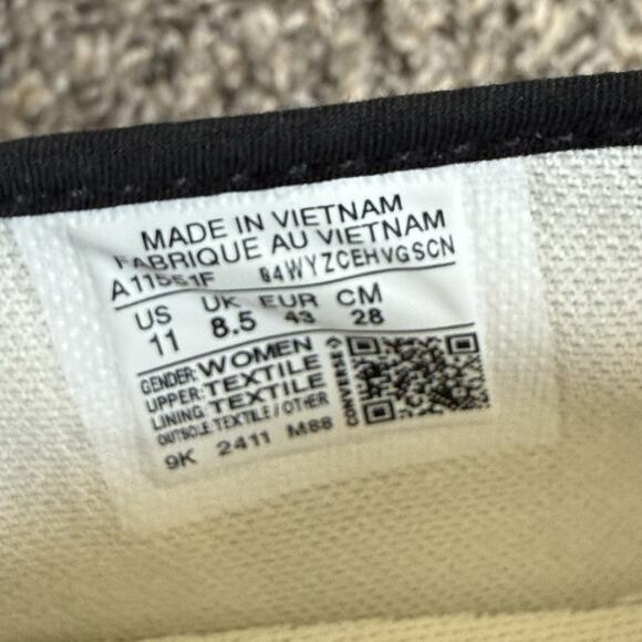 CONVERSE Size 11 Chuck Taylor All Star Dainty Mary Jane Limited Edition Shoe New - Picture 6 of 6